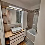 Superbe Climatise, Avec Piscine, Proche Des Commerces Et Du Port Апартаменти Агд